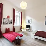 Hungarikum Apartamento *